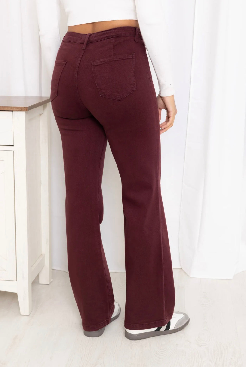 Jean Flare Bordeaux Taille Haute à Boutons Pont