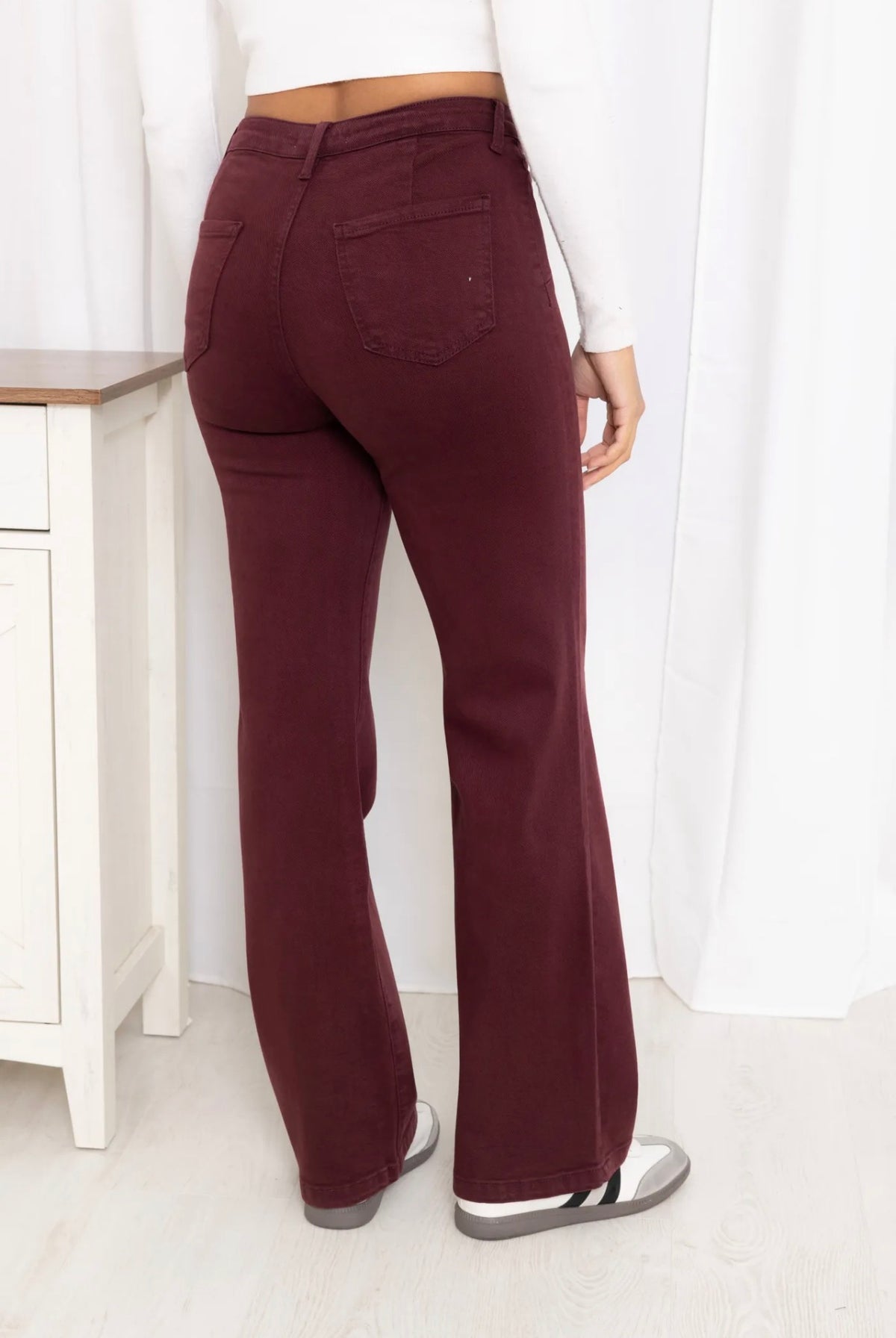 Jean Flare Bordeaux Taille Haute à Boutons Pont